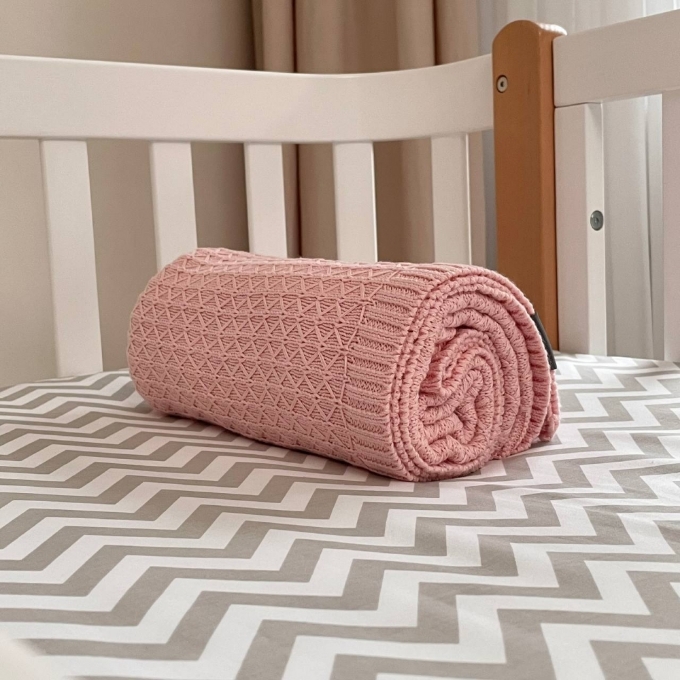 Paturica bebe Confort tricotata din bumbac roz (3)